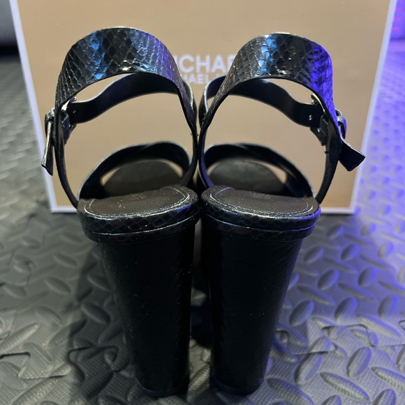 Michael Kors Diva Platform Wedge Snake Embossed - Picture 4 of 5